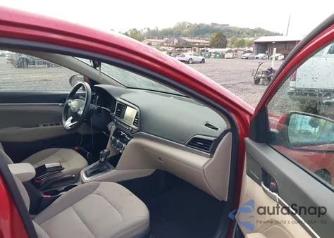 2019 Hyundai Elantra Value Edition из США, поврежденный, VIN 5NPD84LF6KH482397